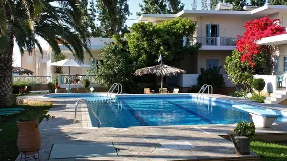 Cormoranos Apartments | Girit Adası - Hanya (bölge) - Platanias - Nopigia