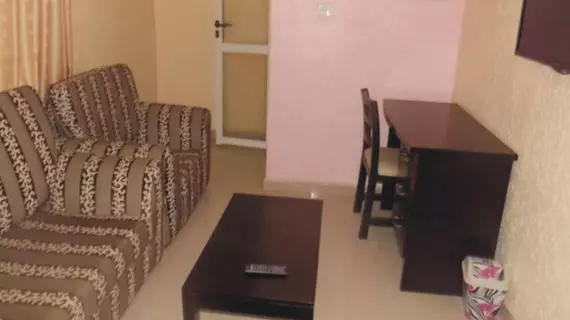 Sheriffyt Royal and Suites | Lagos (ve civarı) - Ikorodu