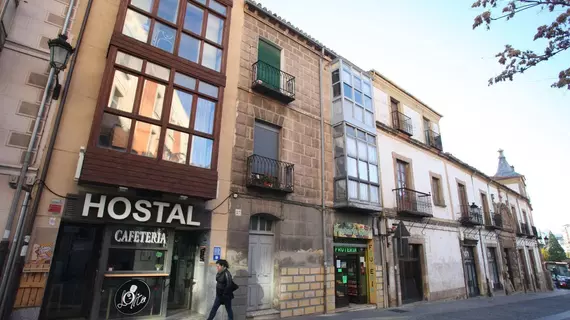 Hostal Caballeros | Kastilya ve Leon - Soria (vilayet) - Comarca de Pinares - Soria