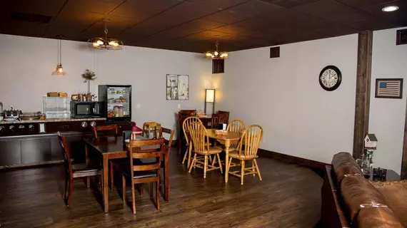 Lark Inn | Wisconsin - Black River Şelaleleri (ve civarı) - Tomah