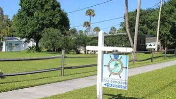 Indian River Lagoon Waterfront Cottages | Florida - Vero Beach (ve civarı) - Fort Pierce - St. Lucie Village