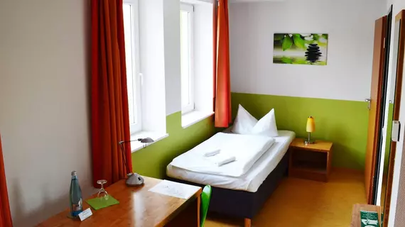 Ecoinn | Baden-Wuerttemberg - Rems-Murr-Kreis - Stuttgart (ve civarı) - Esslingen - Innenstadt