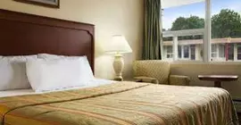 Knights Inn Burlington | Ontario - Niagara Regional Belediyesi - Hamilton (ve civarı) - Burlington