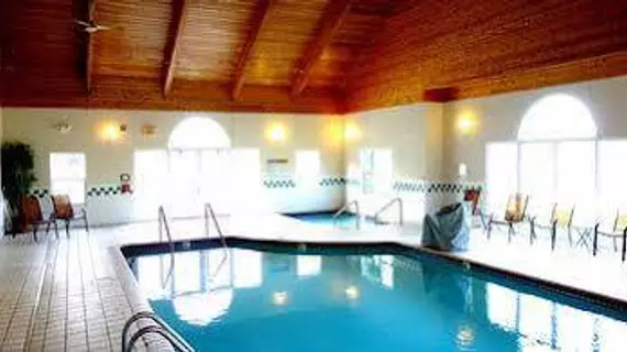 Country Inn River Falls | Wisconsin - Hudson (ve civarı) - River Falls