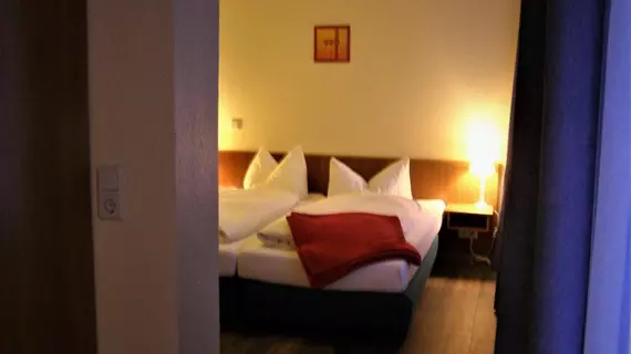 Hotel Fährhaus Niederkleveez | Schleswig-Holstein - Bösdorf