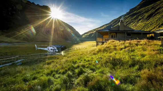 Minaret Station Alpine Lodge | Otago - Minaret Bay