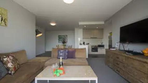 Quest Flemington Serviced Apartments | Victoria - Melbourne (ve civarı) - Flemington