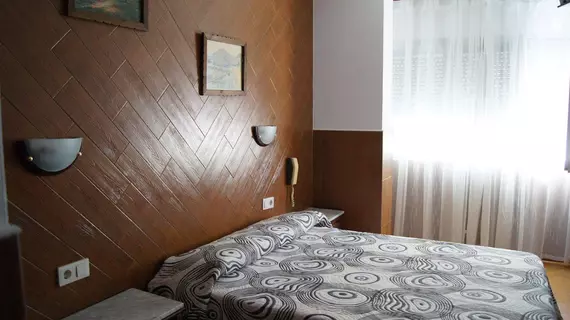 Hostal Sanmar | Katalonya - Girona İli - Alt Empordà - Figueres