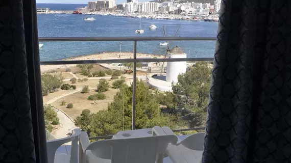 Hotel Neptuno | Balearic Adaları - İbiza Adası - Sant Antoni de Portmany