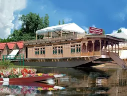 WelcomHeritage Gurkha Houseboats | Cammu ve Keşmir - Srinagar (ve civarı) - Gulmarg - Sudarbal