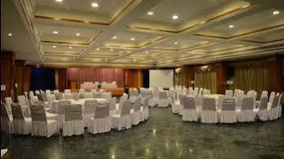 Hotel Kala Sagar | Maharaştra - Pune Bölgesi - Pune