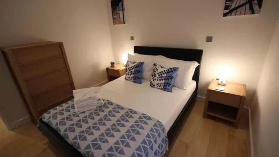 Berkshire Rooms-Reading | Berkshire (kontluk) - Reading - Tilehurst