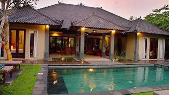 The Suites Seminyak | Bali - Badung - Seminyak - Drupadi