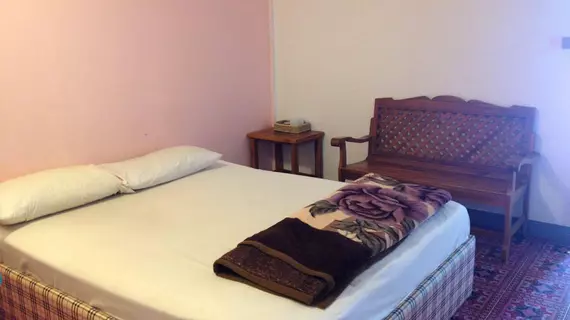 Natpob Sleep Station Motel | Chiang Rai İli - Chiang Rai - Wieng