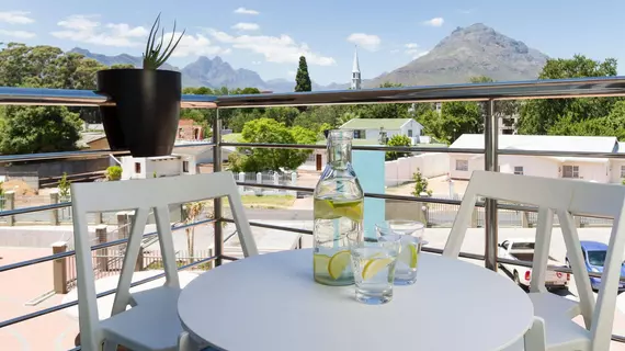 Quiver Tree Self Catering Apartments | Western Cape (il) - West Coast DC - Drakenstein - Cape Town (ve civarı) - Stellenbosch