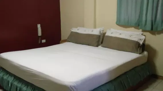 Perimeter Hotel | Nueva Ecija - Angeles City (ve civarı) - Mabalacat Şehri - Pampanga Province - Balibago