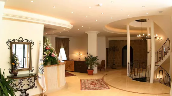 Valley View Hotel - Hammana | Baabda District - Hammana