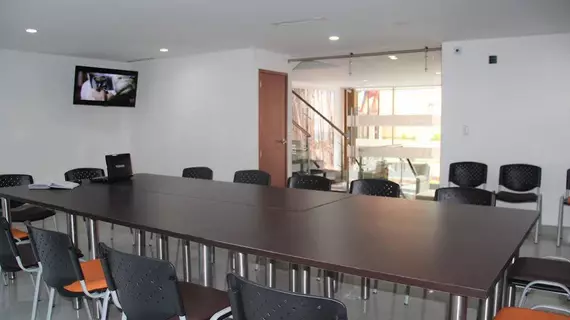 Hotel Castellana Calle 100 | Cundinamarca - Bogota (ve civarı) - Bogota - Barrios Unidos