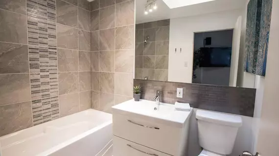 MtlVacationRentals - Penthouse du Mont-Royal | Quebec - Montreal (ve civarı) - Montreal - Saint Laurent Bulvarı - Plateau Mont Royal