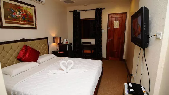 Big Apple Hotel & Bar | Davao Bölgesi - Davao (ve civarı) - Davao