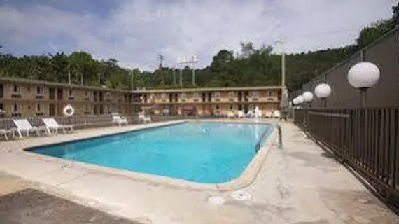 Rodeway Inn Hot Springs | Arkansas - Hot Springs (ve civarı) - Hot Springs