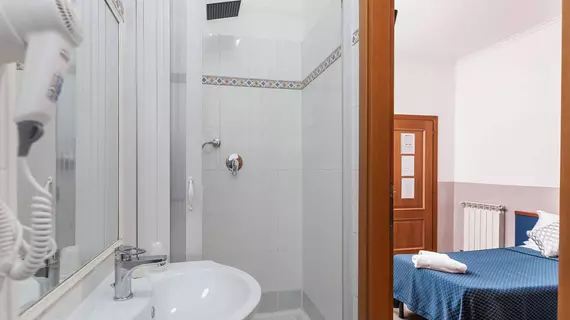 Ora Guesthouse | Lazio - Roma (ve civarı) - Roma Kent Merkezi - Monti