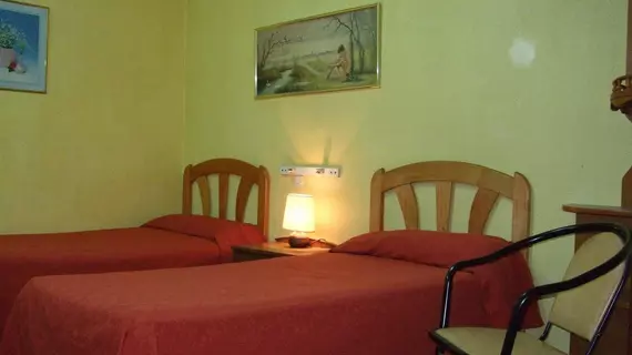 Hostal Jacinto | Madrid Özerk Topluluğu - Madrid (ve civarı) - Alcala de Henares