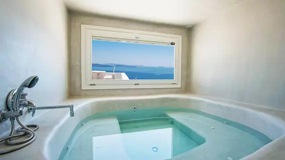 The Ivory Suite | Ege Adaları - Santorini