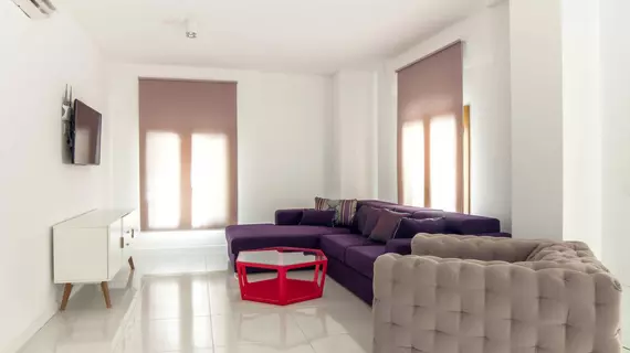 Santa Cruz Apartments | Andalucia - Malaga İli - Malaga - Malaga Tarihi Merkezi - Centro