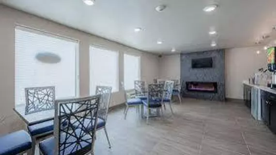 Stratford House Inns - Edmond | Oklahoma - Oklahoma City (ve civarı) - Edmond