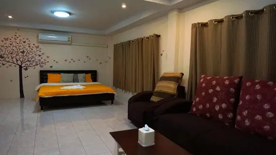 Sunny House Hua Hin | Prachuap Khiri Khan (ili) - Hua Hin (ve civarı) - Hua Hin