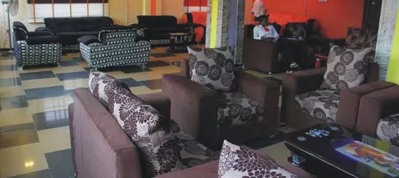 Brilliant and Suites | Lagos (ve civarı) - Ikorodu