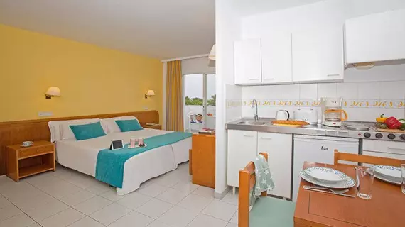 Gavimar Ariel Chico Hotel and Apartments | Balearic Adaları - Mayorka Adası - Campos - Migjorn