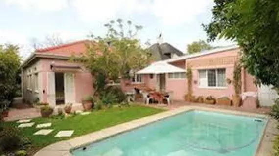 Jaqui's Garden Guesthouse | West Coast DC - Drakenstein - Cape Town (ve civarı) - Cape Town - Newlands - Claremont