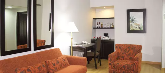 Hotel Internacional La Triada | Santander - Bucaramanga (ve civarı) - Bucaramanga