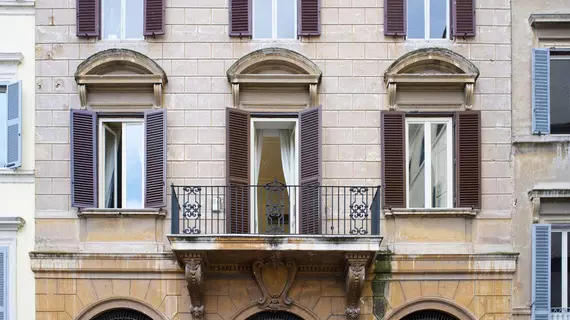 Piazza Farnese Luxury Suites | Lazio - Roma (ve civarı) - Roma Kent Merkezi - Navona