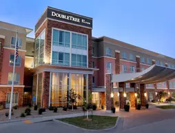 DoubleTree by Hilton West Fargo