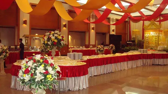 Makassar Golden Hotel | Makassar