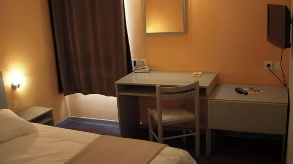 Hotel Prime | Occitanie - Herault (bölge) - Montpellier (ve civarı) - Saint-Jean-de-Vedas