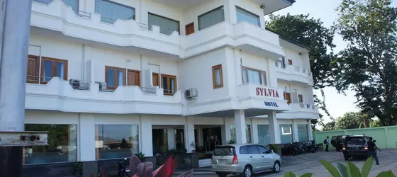 Sylvia Hotel Maumere | Doğu Nusa Tenggara - Maumere