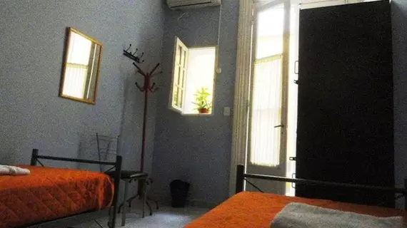 Reina Madre Hostel | Buenos Aires (ili) - Buenos Aires (ve civarı) - Buenos Aires - Recoleta