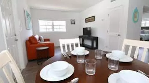 Villa Anna Boutique Apartments | Florida - Miami Beach - Güney Plajı