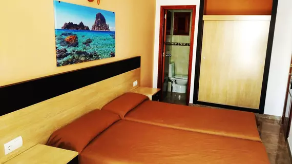 Hostal Horizonte | Balearic Adaları - İbiza Adası - Sant Antoni de Portmany