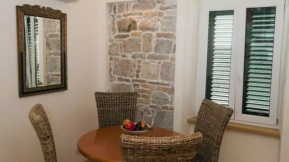 Boutique Guest Accommodation Zephyrus | Split-Dalmaçya - Split - Split Eski Kent Bölgesi