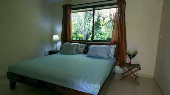 B&B Garden Grecia | Alajuela (ili) - San Jose (ve civarı) - San Jose