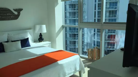 Miami Vacations Corporate Rentals - Monte Carlo | Florida - Miami Beach - Kuzey Plajı