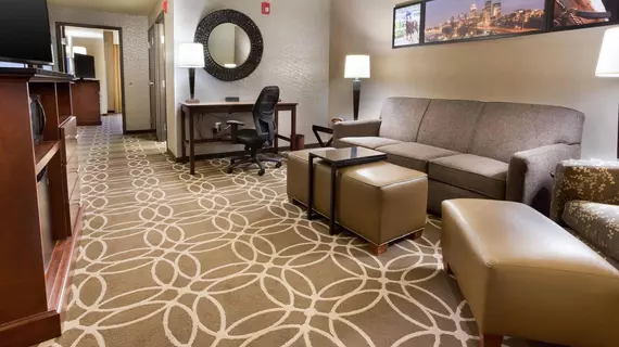 Drury Inn and Suites Louisville North | Kentucky - Louisville (ve civarı) - Louisville