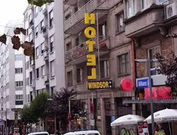 Hotel Windsor | Galicia - La Coruna (vilayet) - Santiago de Compostela - Santiago de Compostela Kent Merkezi