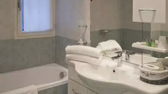 Botton D'Oro 2 Basiglio B&B | Lombardy - Milano (ve civarı) - Basiglio