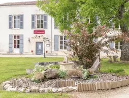 Château de Laléard | Nouvelle-Aquitaine - Charente-Maritime (bölge) - Saint-Hilaire-de-Villefranche